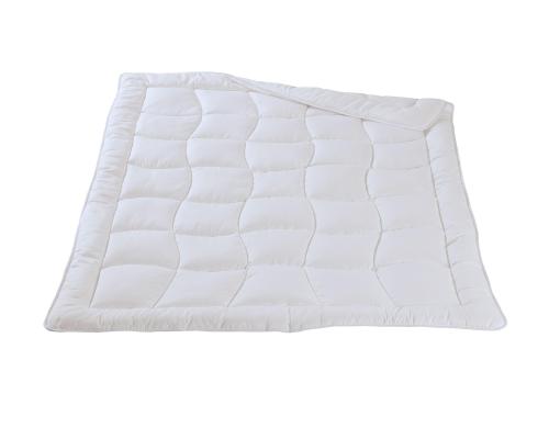 DOR Ganzjahres-Duvet SANITIZED 160x210, Synthetik