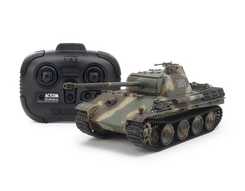 Tamiya German Panther Type G Late Version Bausatz, 1:35, with controler