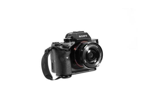 Peak Design Micro L Clutch