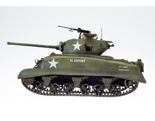 Italeri Sherman M4A1 1:35