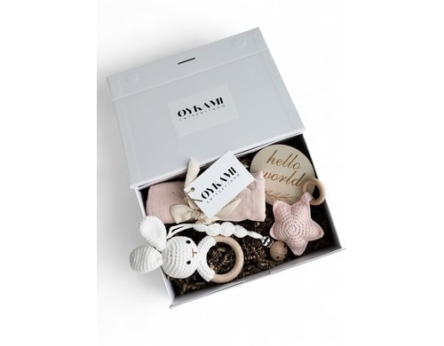 Oykami Geschenkbox Rosa Estland mit Hase